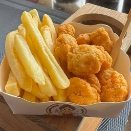 เฟรนซ์ฟราย+ไก่ป๊อบ (10ชิ้น)