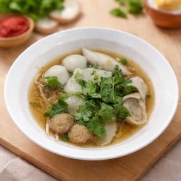 เตี๋ยวปลาธนบุรี หน้าม.กรุงเทพธนบุรี