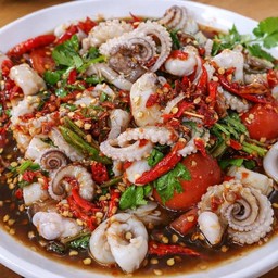 ยำปลาร้าปลาหมึกสาย