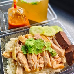 ข้าวมันไก่ต้มพิเศษ