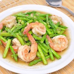 ผัดหน่อไม้ฝรั่ง