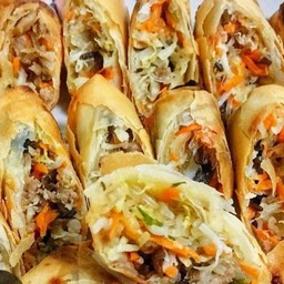 ปอเปี๊ยผักทอด