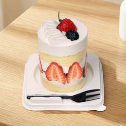 มินิสตรอว์เบอร์รีช็อตเค้ก