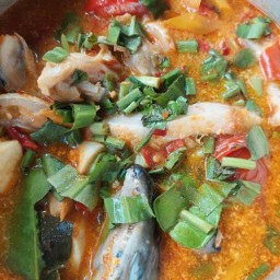 ต้มยำปลาแซลมอน ตลาดหน้าบิ๊กซีลาดพร้าว (ลาดพร้าว83)