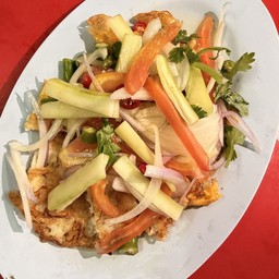 ยำไข่ดาว