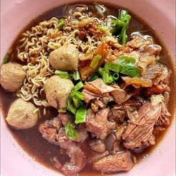 เม็งราย ก๋วยเตี๋ยวนายเรือยกซด ลาดพร้าว ลาดพร้าว