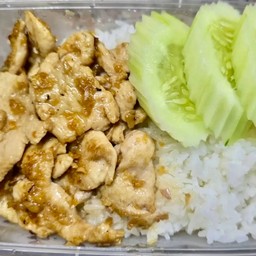 ข้าวหมูกระเทียม