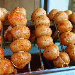 ร้านไส้กรอกอีสานแม่มล สาขา2