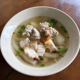 ก๋วยจั๊บหมู