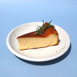 Basque burnt cheesecake