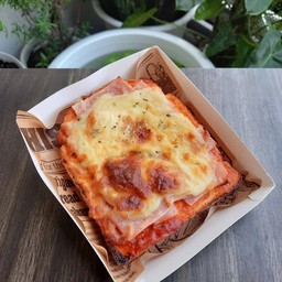 ปังพิซซ่าหน้าแฮมชีส