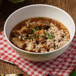 ข้าวต้ม หมูตุ๋นหรือเนื้อตุ๋น (**รบกวนระบุ หมูตุ๋นหรือเนื้อตุ๋น)