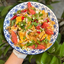 ยำไข่ดาว