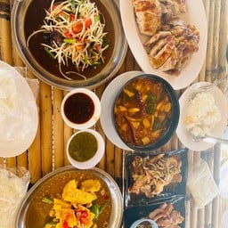 ลองเล่า Bar&Restaurant