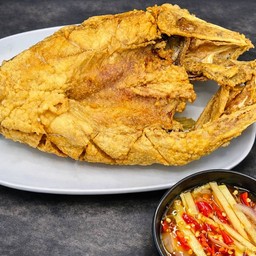 ปลากะพงทอดน้ำปลา