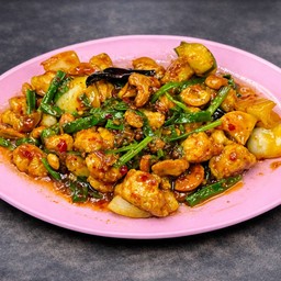 ไก่ผัดเม็ดมะม่วง