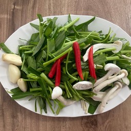 ผัดผักบุ้ง