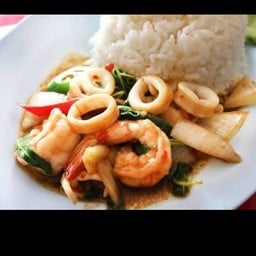 ข้าวไข่เจียวฮิลใจ