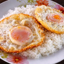 ข้าวไข่ดาว 2 ฟอง