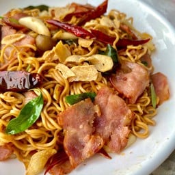 มาม่าผัดพริกแห้ง ผัดมาม่า