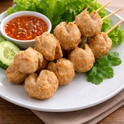 ลูกชิ้นทอด อาเล้ง
