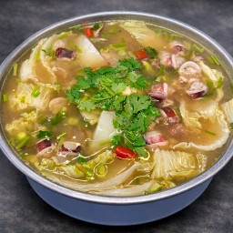 ปลาหมึกไข่นึ่งมะนาว
