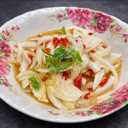 ยําไข่เค็ม