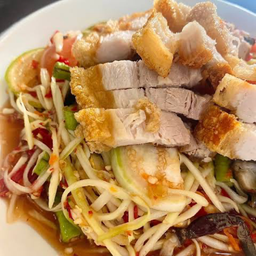 ตำปูปลาร้าหมูกรอบ