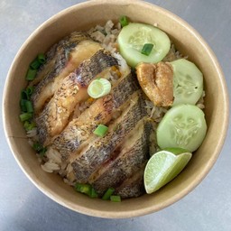 ข้าวผัดปลาสลิดไข่