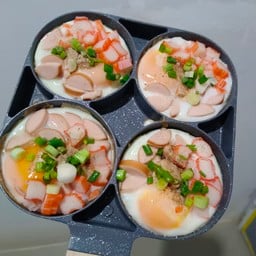 ร้านปังตื่นสาย - แซนวิชย่างเนย /สลัดโรล /ไข่กระทะ   (ตลาดเช้า304)