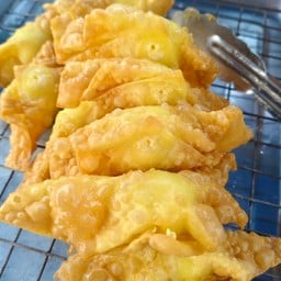 ปุ๋ม-ปันปัน ลูกชิ้นทอด