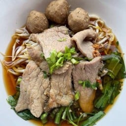 ก๋วยเตี๋ยว ลูกชิ้น-เนื้อสด