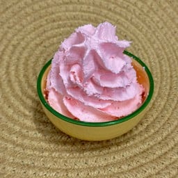 วิปครีมสตรอเบอรี่ (ใส่ถ้วย)