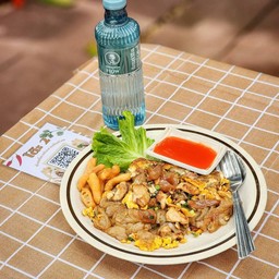 ก๋วยเตี๋ยวคั่วไก่