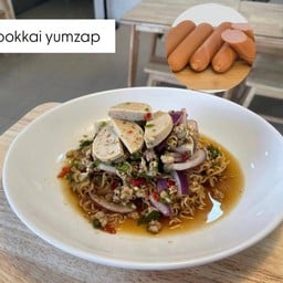 ยำไวไว ( ใส่ไส้กรอก )