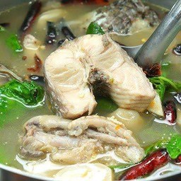 ต้มส้มปลานิลผักกะแยง แบบบ้านๆ กับข้าวถุงกลาง