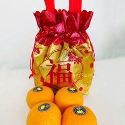 ส้มไต้หวันไซต์ XL 4 ลูก พรัอม ถุงมงคลสวย 1 ใบ ของขวัญมงคลเสริมความเฮง ร่ำรวย