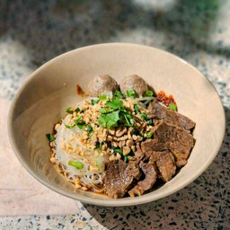 ก๋วยเตี๋ยวเรือ เนื้อแห้งพิเศษ