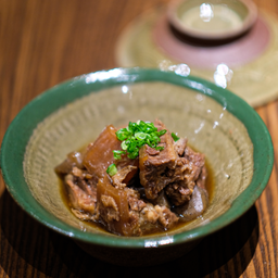 Gyusuji Nikomi