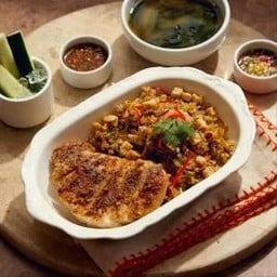 Stir Fried Sticky Rice with Grilled Kurobuta