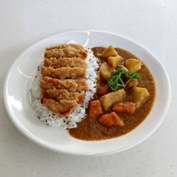 ข้าวหน้าแกงกะหรี่ไก่ทอด