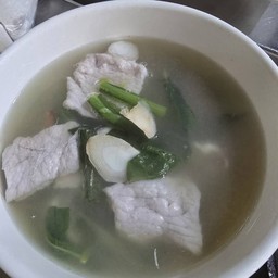 ต้มยำหมูชิ้น น้ำใส