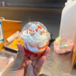 วิปครีมสตอเบอร์รี่ ไซร้S
