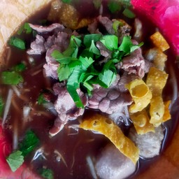 ร้านเจ๊กันข้าวมันไกสี่แยกบางบุตร