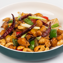 (ขจ)-ไก่ผัดเม็ดมะม่วง Sauteed Chicken with Cashew Nuts.