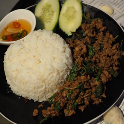 ข้าวราดกะเพราหมู