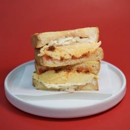 Garlic Chili Omelette Parm Cheese Sandwich - พาร์มชีส แซนด์วิช การ์ลิค ชิลลี่ ออมเล็ต