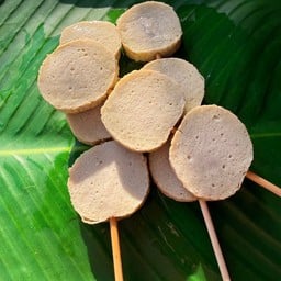 ลูกชิ้นทอด อาชง