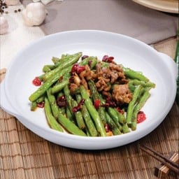 ถั่วแขกผัดพริกแห้ง