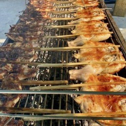 ร้านไก่ย่างวิเชียรบุรีสะพานอุ่นอารีย์ สะพานอุ่นอารีย์